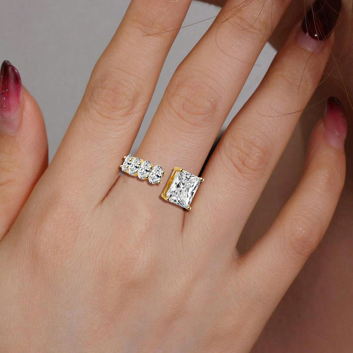 "Diamond Cinq" RIng